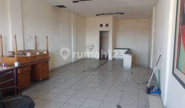 Ruang Usaha 3 Lantai Strategis di Tengah Kota Denpasar Ruang Usaha 3 Lantai Strategis di Tengah Kota Denpasar