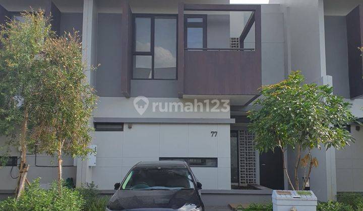 Rumah Modern Minimalis Kawasan Elite Flora Summarecon Bandung