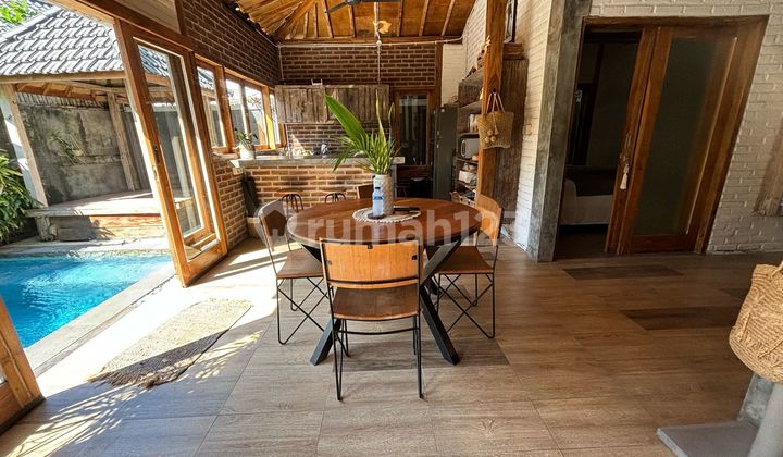 Villa Nyaman Siap Huni Strategis di Perenan Canggu Bali