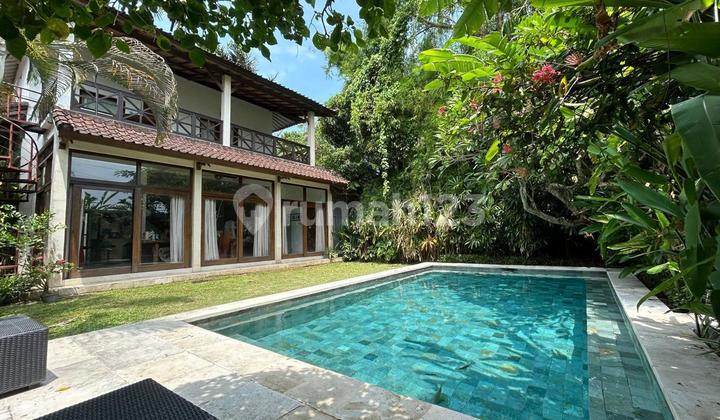Villa With Large Private Pool Ready for Occupancy in Berawa Canggu Villa With Large Private Pool Ready for Occupancy in Berawa Canggu