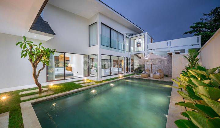 Villa Cantik Minimalis Dan Modern di Seminyak Badung Bali 1