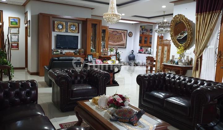 Dijual Rumah Mewah Cantik Luas Lux Bagus Terawat Siap Huni Bangunan 3 Lantai Ada Tempat Gym dan Billiard di Setrasari Tengah Kota Bandung Dijual Rumah Mewah Cantik Luas Lux Bagus Terawat Siap Huni Bangunan 3 Lantai Ada Tempat Gym dan Billiard di Setrasari Tengah Kota Bandung