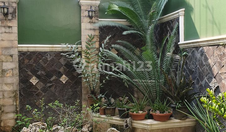 Dijual Rumah Bagus Cantik Luas Terawat Siap Huni Full Furnished bisa Nego di Jalan Bima 2