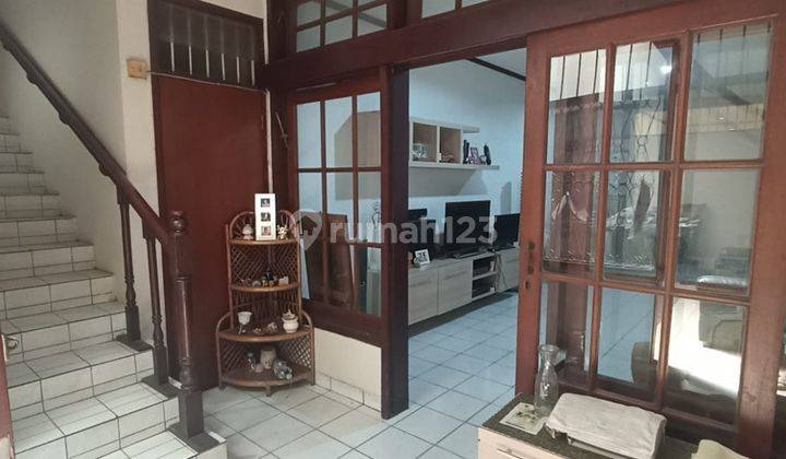 Dijual Sewa Rumah 2 Lantai Luas di Mainroad Inggit Garnasih 1