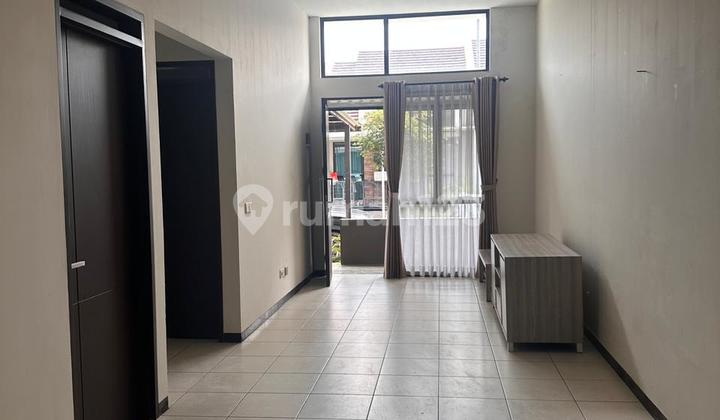 For Rent Beautiful Well-Maintained House Ready to Occupy Negotiable Carport Already Has Canopy in Tatar Simakirana Kota Baru Parahyangan