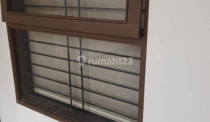 Dijual Rumah Cantik 2 Lantai Siap Huni di Mekarwangi 2