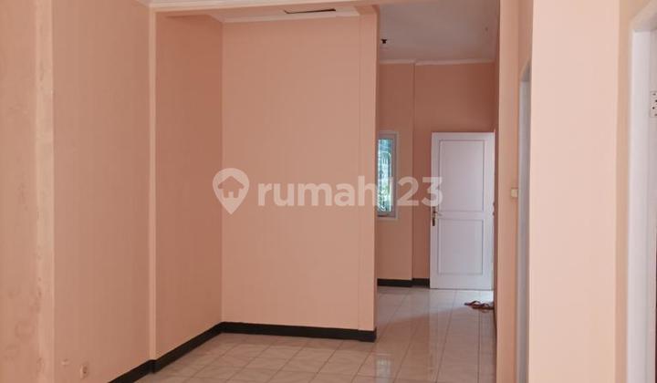 Dijual Turun Harga Rumah Modern Minimalis Terawat di Setraduta 1