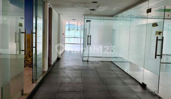 Dijual/Disewakan Perkantoran Elite Lux Bagus Luas Cantik Terawat Siap Huni Hadap Selatan bisa Nego di Jalan Merdeka Dijual/Disewakan Perkantoran Elite Lux Bagus Luas Cantik Terawat Siap Huni Hadap Selatan bisa Nego di Jalan Merdeka