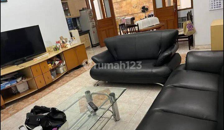 dijual murah rumah 2 lantai semi furnish di taman sakura indah 1