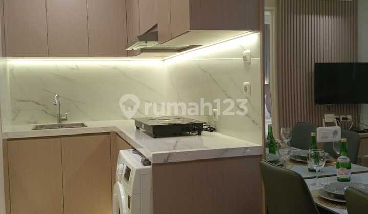 For Rent: Very Cool, Nice, Luxurious Apartment Ready to Occupy, New Interior, Never Used, Price Includes IPL, Tangkuban Perahu View, Fully Furnished in Landmark Apartment. 2