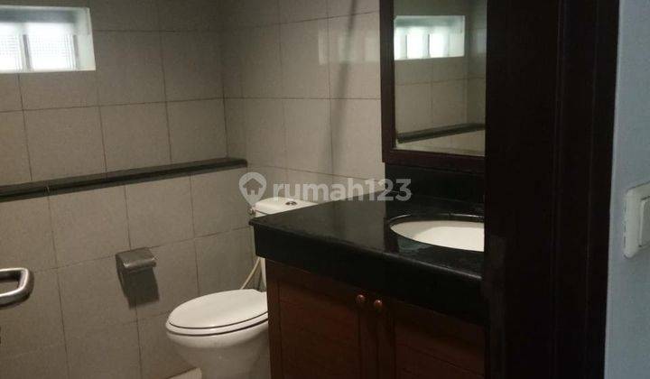 Dijual Rumah 2 Lantai Nyaman Asri Cantik Lahan Luas di Hegarmanah 2