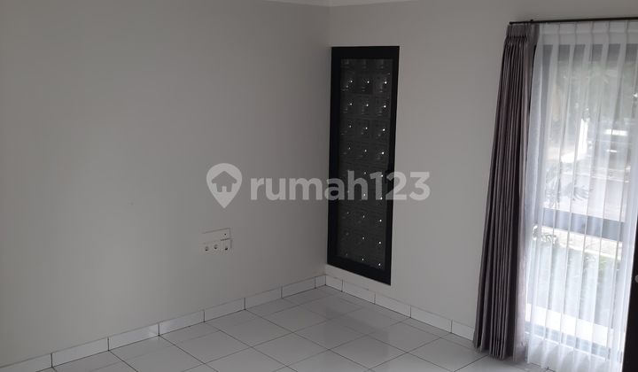 Dijual Cepat Murah Bagus Terawat Siap Huni di Dayana Summarecon Bandung 2