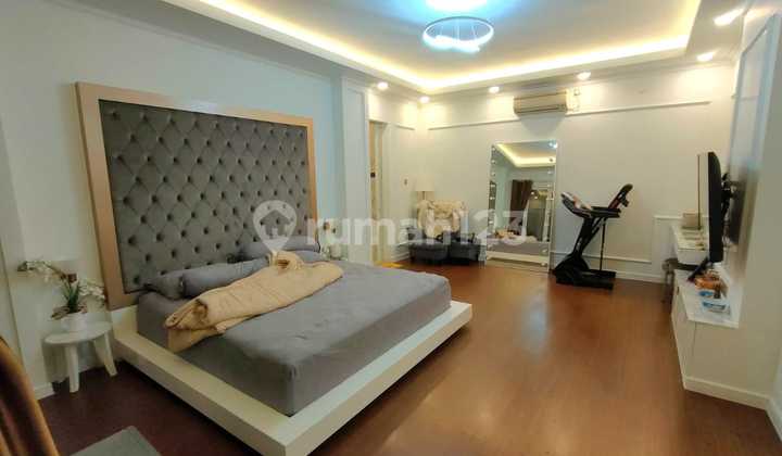 Dijual Cepat Rumah Cantik Bagus Luas Terawat Siap Huni SHM Ada Kolam Ikan di Singgasana Pradana Dijual Cepat Rumah Cantik Bagus Luas Terawat Siap Huni SHM Ada Kolam Ikan di Singgasana Pradana