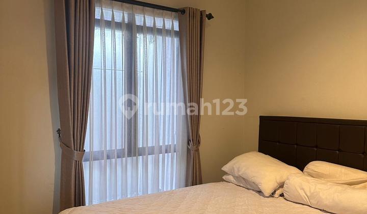 Disewakan Rumah Cantik Bagus Terawat Siap Huni bisa Nego Carport Sudah Ada Canopy di Tatar Simakirana Kota Baru Parahyangan 2