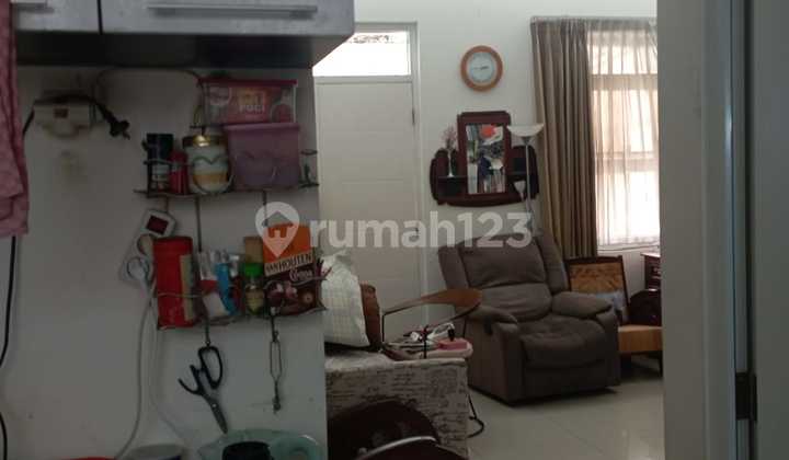 Dijual Rumah Bagus Cantik Terawat Siap Huni Lokasi Rumah Dekat Gerbang dan Satpam Aman di Sariwangi Highland 2
