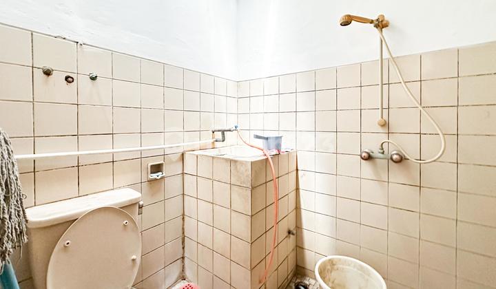 Cheap Sale Well-Maintained Good House Ready to Live In Fully Furnished in Kopo Permai 2