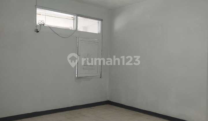 Quick Sale Cheap Renovated House Below NJOP Area Near Mayapada Hospital in Sekelimus 2