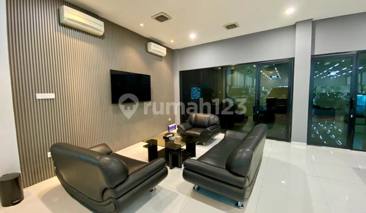 Luxury Building, Strategic Location, Ready to Use, Suitable for Business, Spacious Area on BKR Raya. Luxury Building, Strategic Location, Ready to Use, Suitable for Business, Spacious Area on BKR Raya.