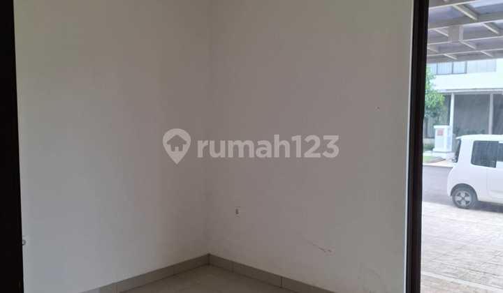 Dijual Rumah Bagus Terawat Siap Huni Lokasi Sebelah jalan Kecil Seperti Hook 2 Lantai di Cluster Btari 12 Premium Summarecon Bandung 2