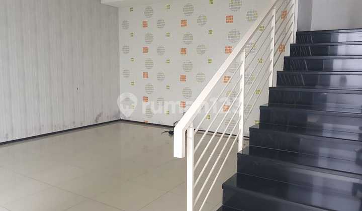 Rumah Super Limited Type Kecil satu satunya Lux Siap Huni di Cluster Exclusive Singgasana 2