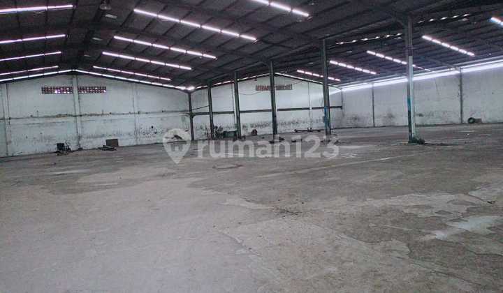 For Sale, Ex-Factory, Ready to Occupancy, 40 Ft Container Access, Employee Mess on Hospital Road.