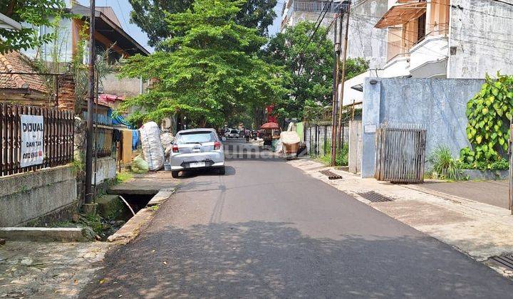 Dijual Rumah Tua Hitung Tanah Tengah Kota di Kautamaan Istri 2