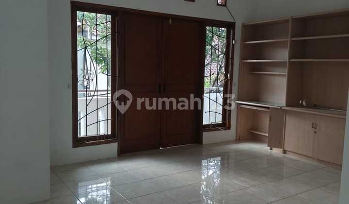 Dijual Rumah Bagus Cantik Terawat Siap Huni Jalan Utama Komplek Dekat Borma 2 Lantai di Komplek Pasadena Caringin Dijual Rumah Bagus Cantik Terawat Siap Huni Jalan Utama Komplek Dekat Borma 2 Lantai di Komplek Pasadena Caringin