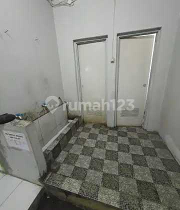 For Sale: Well-Maintained, Spacious Warehouse Ready for Use, Suitable for Warehousing or Garment Manufacturing, Accessible for Colt Diesel Trucks, Single Axle Box Trucks, and Long Buses, Located in Situ Ciburuy, Padalarang, West Bandung. For Sale: Well-Maintained, Spacious Warehouse Ready for Use, Suitable for Warehousing or Garment Manufacturing, Accessible for Colt Diesel Trucks, Single Axle Box Trucks, and Long Buses, Located in Situ Ciburuy, Padalarang, West Bandung.