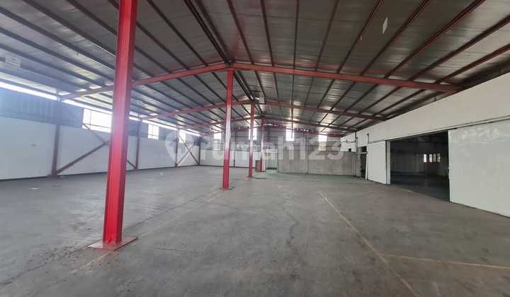 Spacious Ready-to-Occupy Warehouse on Jalan Raya Sapan Spacious Ready-to-Occupy Warehouse on Jalan Raya Sapan
