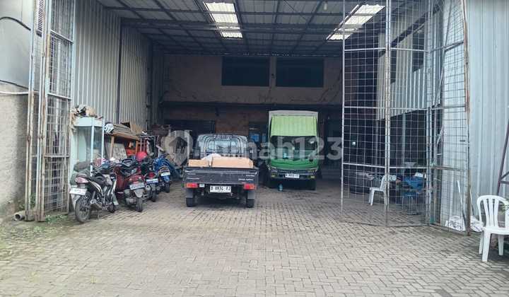 Dijual Gudang Luas Bagus Siap Huni Akses Container 40 ft 2 Lantai di Jalan Caringin Bandung