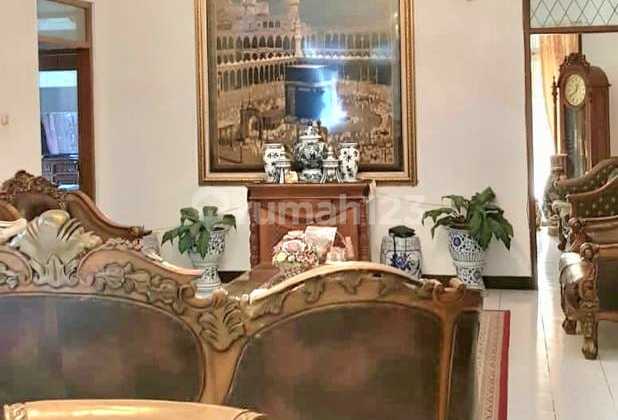 Dijual Rumah Dibawah NJOP Bagus Cantik Luas Terawat Siap Huni Semi Furnished Hook SHM dan IMB Lengkap Lokasi Aman dan Tenang Strategis Asri di Batu Indah Bandung