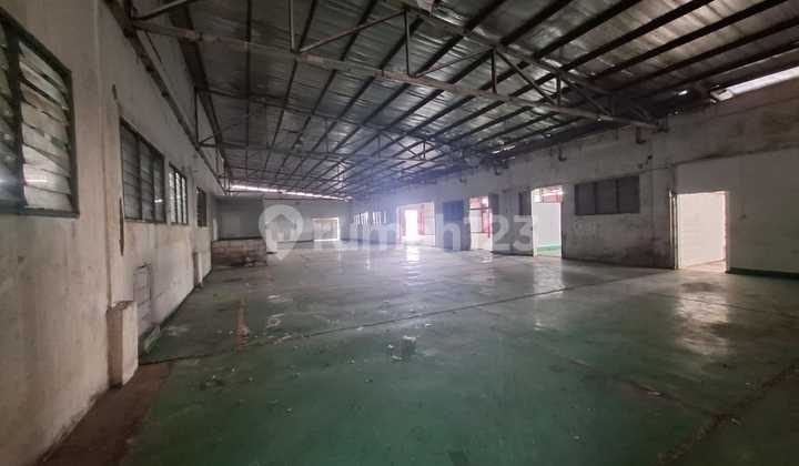 Spacious Ready-to-Occupy Warehouse on Jalan Raya Sapan Spacious Ready-to-Occupy Warehouse on Jalan Raya Sapan