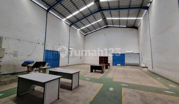 For Rent Spacious Well-Maintained Warehouse Ready to Occupy 2-Story Office in Sadang Rahayu For Rent Spacious Well-Maintained Warehouse Ready to Occupy 2-Story Office in Sadang Rahayu
