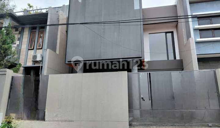 Rumaah Baru Bagus Terawat Siap Huni di Mekarwangi