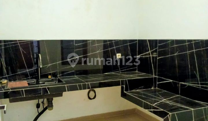Dijual Rumah Cantik Terawat Siap Huni Dekat Borma di Taman Kopo Indah 3 2