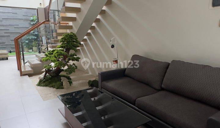 dijual rumah cantik furnish bangunan baru di bumi kopo kencana 2