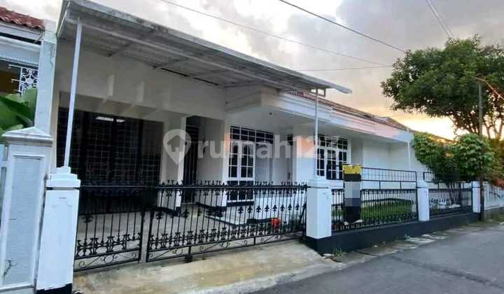 For Sale Well-Maintained Good House Ready to Occupy with SHM Negotiable in Cijaura Complex, Buah Batu, Bandung