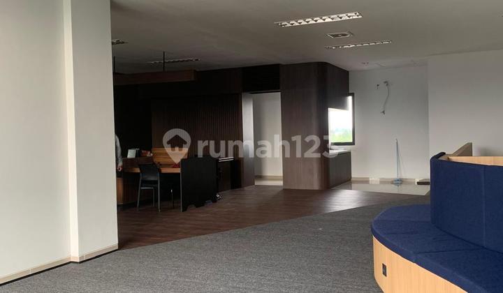 Dijual Ruko Rendeng Bagus Terawat Siap Huni 2 Unit di Sapphire Commercial Summarecon Bandung