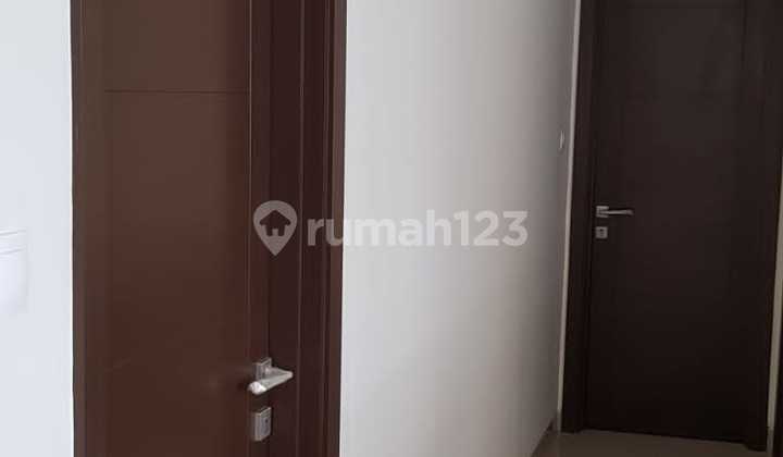 Disewakan Rumah Bagus Cantik Terawat Siap Huni 2 Lantai SHM di Cluster Btari Summarecon Bandung 2