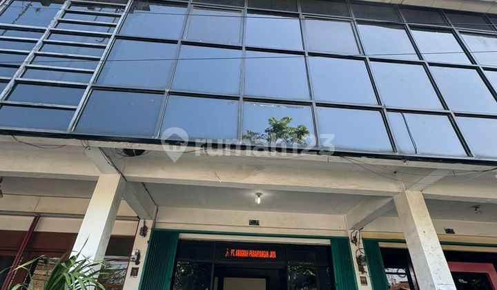 Dijual Ruko Bagus Terawat Strategis Banget Ramai Cocok untuk Usaha Kantor Salon Cafe Dekat Universitas Maranatha Setra Bisnis Banyak Ruangan di Setrasari Mall Dijual Ruko Bagus Terawat Strategis Banget Ramai Cocok untuk Usaha Kantor Salon Cafe Dekat Universitas Maranatha Setra Bisnis Banyak Ruangan di Setrasari Mall