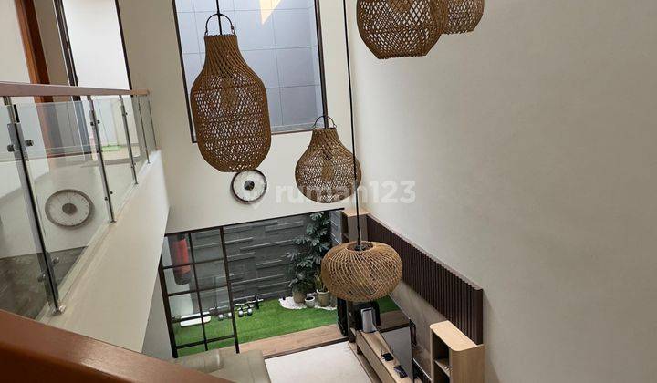 dijual rumah cantik furnish bangunan baru di bumi kopo kencana 1