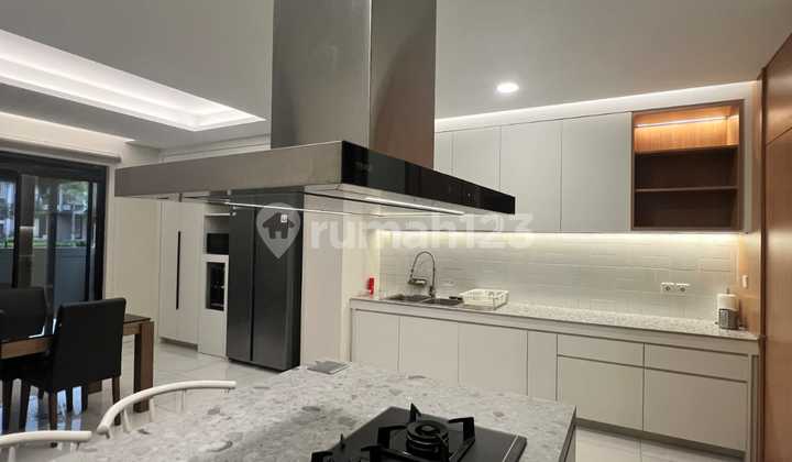 Disewakan Rumah Lux Modern Furnish 2 Lantai di Tarubhawana KBP 1