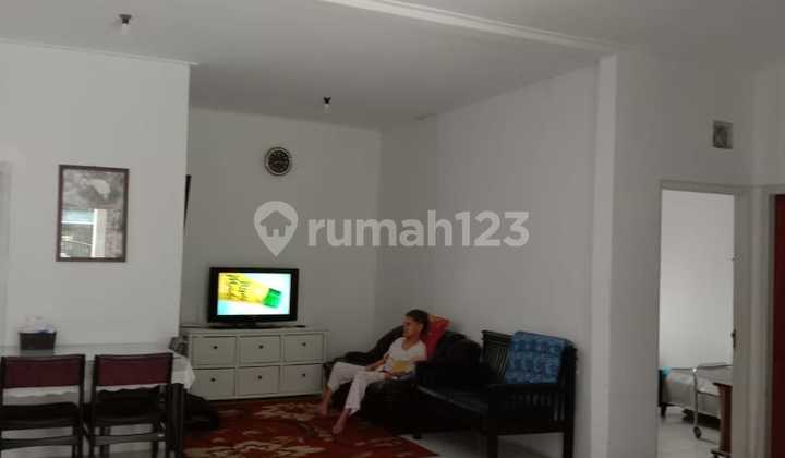 For Sale Super Cool Nice Beautiful Green Well-Maintained Ready-to-Occupy House in Sariwangi 2