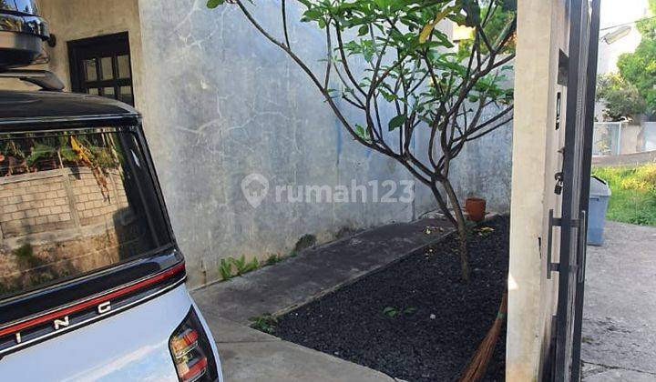 Dijual Rumah Asri Terawat 2 Lantai di Gegerkalong Permai 2