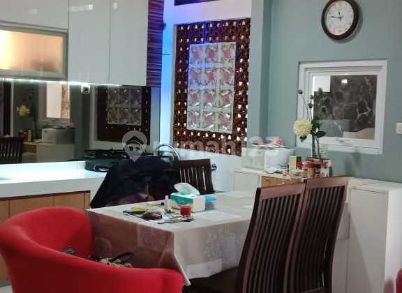 Dijual Rumah Lux Cantik Terawat Siap Huni Lingkungan Aman dan Nyaman Security 24 jam Strategis Dekat RS AI Islam Dekat Banyak Supermarket Sekolahan di Cluster Parakan Mas Antapani