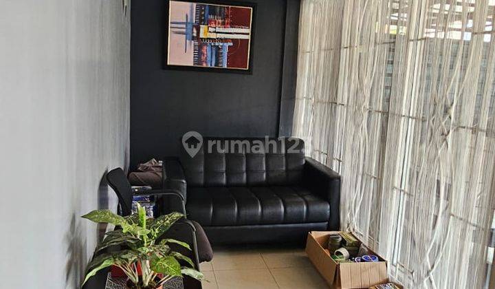 Disewakan Rumah 2 Lantai Cocok Untuk Kantor di Taman Mekar Abadi 2