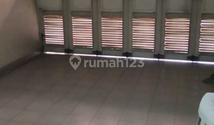 For Sale Well-Maintained House Ready to Occupy 2 Floors Suitable for Residence Investment Business on Mainroad Kopo Permai 2