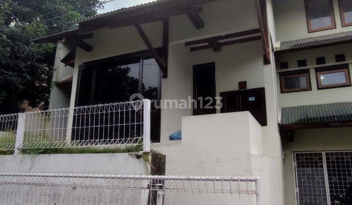 Dijual Sewa Rumah 3 Lantai Asri Terawat di Cigadung Bandung Utara 1