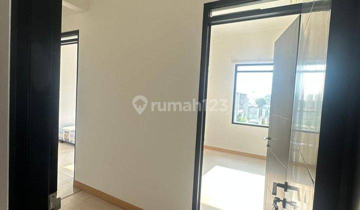 Dijual Rumah Bangunan baru dalam komplek Puri Syailendra Setraria 2