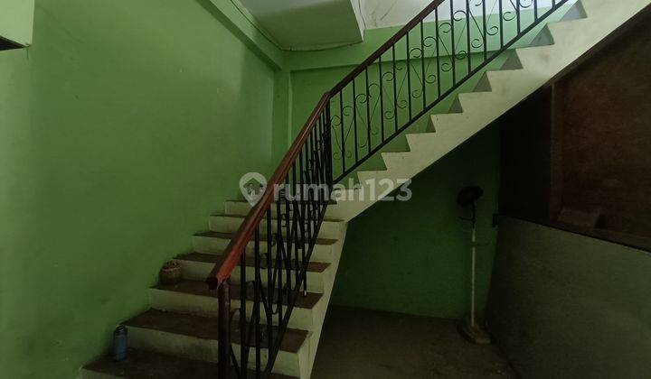 For Sale Cheap 2-Storey Shophouse Strategic Location in Ponorogo Denpasar 2